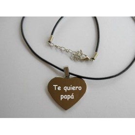 Colgante corazón grabado